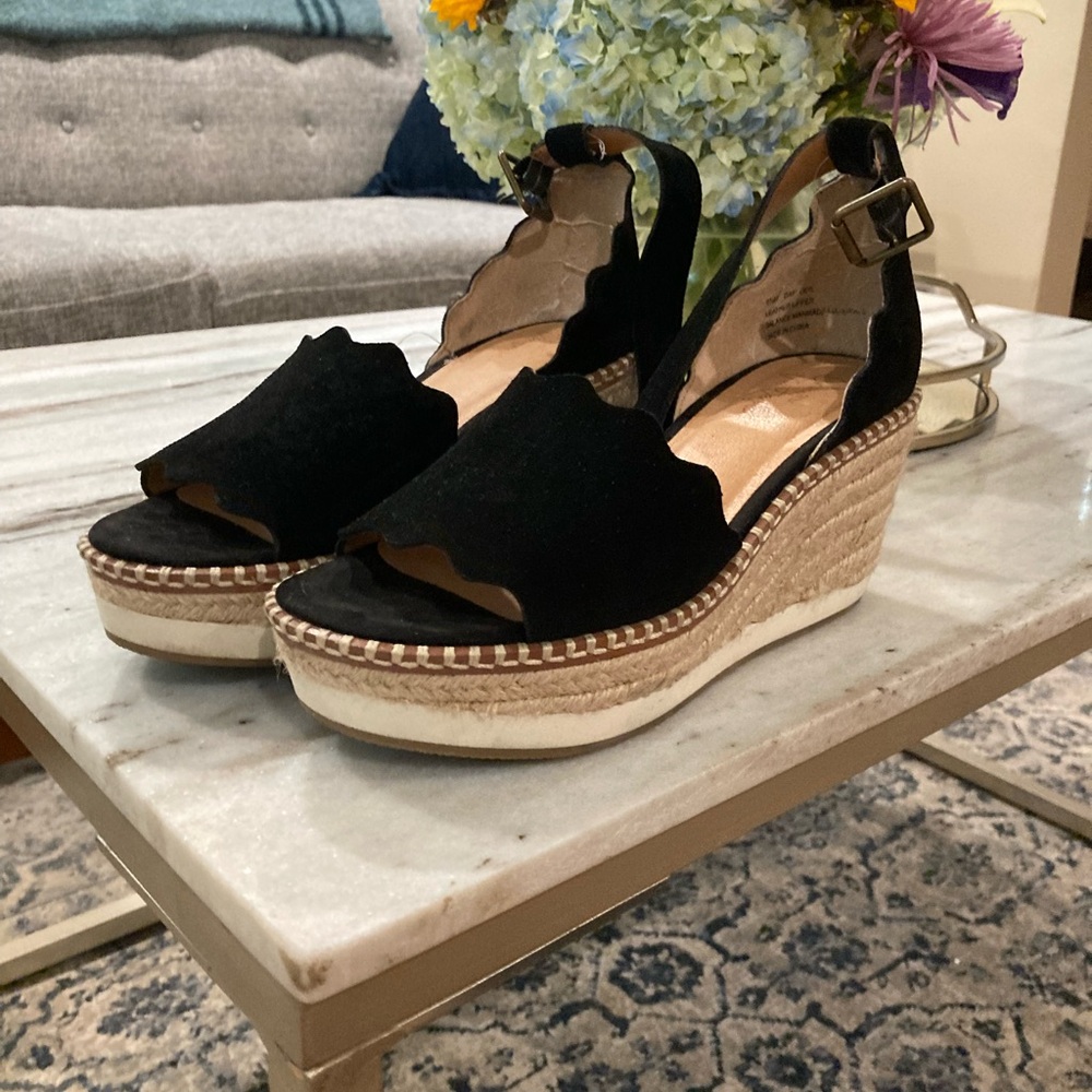 Crown Vintage Black Suede Wedge Sandal 6.5